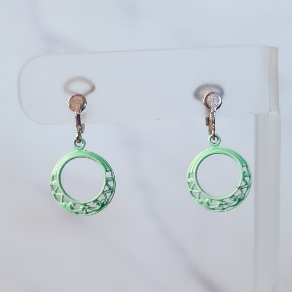 Vintage Clip On Earrings Mint Green / Pastel Green Dangle